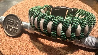 Paracord Dragon’s Teeth Bracelet [upl. by Notsniw153]