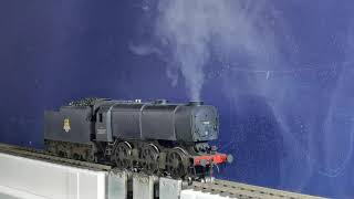 Hornby Q1 TRS Trains smoke and digitrains sound [upl. by Papotto]