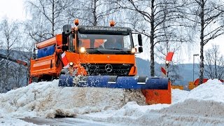 ChasseNeige en action  Snowplow in action [upl. by Riess]