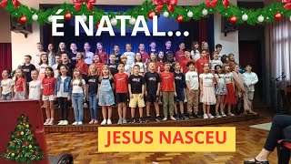 Apresentação de Natal Os Sinos estão a Tocar  Profe Kelly KaffkaInstituto Sinodal da Paz 2°ANOS [upl. by Ellirehs]