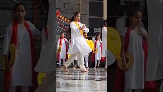 KannadaRajyotsava rajyotsava dance kannada kannadasongs BaarisuKannadaDindimava [upl. by Eibbed514]