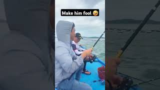 Make him fool fishing fishingvideo fishinglife fishtank fisherman fishvideo bass river carp [upl. by Wixted]