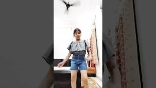 Badal pe paw ka song trendinglike ana share dancecover [upl. by Iinden417]