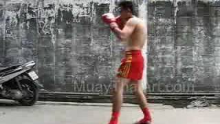 Muay Thai Learning The Muay Shuffle [upl. by Haziza]