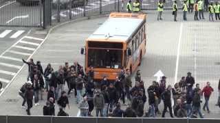 genoa vs hellas verona 2 a0 arrivo dei tifosi veronesi [upl. by Benildas174]