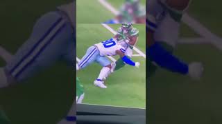 Demarcus Lawrence doing everyday stretches [upl. by Aronid]