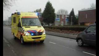 A1 Ambulance 17127 Ongeval Steurweg 86 Hoogvliet Rotterdam [upl. by Ed]