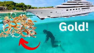 SCUBA Metal Detecting Beach Hotspot of the Super Rich Full of Gold Jewelry [upl. by Eniarol908]