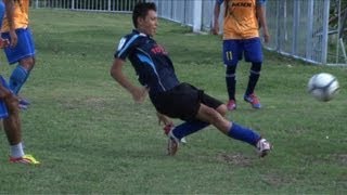 Fußball als Friedensstifter in Thailands Süden [upl. by Nwahsauq]