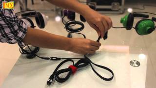 How to use Earphone amp Headphone Audio Stereo Aux Splitter [upl. by Eldnik]