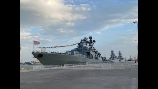 Russian warship docks in Qatar during Westerndominated arms exhibition [upl. by Giulietta]