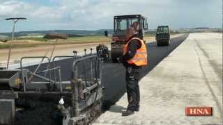 Flughafen Calden Asphaltierungsarbeiten beginnen [upl. by Schober731]