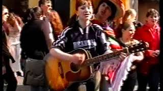 The Fields of Athenry Buskers Shop Street Galway 2002 [upl. by Emmery]