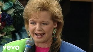 Bill amp Gloria Gaither  Speak to the Mountain Live ft Jeff amp Sheri Easter [upl. by Daas849]