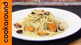 Spaghetti cacio e pepe con le cozze  goduria suprema [upl. by Hpejsoj]