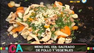 Salteado de pollo y vegetales al wok [upl. by Aritak]