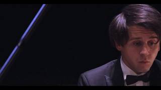 Vitaly Pisarenko plays Schumann Warum Why [upl. by Halpern594]