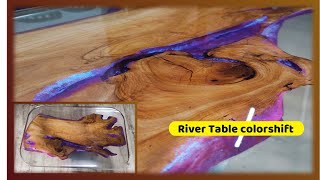 Tisch aus Holz und Epoxid Harz  colorshift transparent  River Table Epoxy Resin [upl. by Shimkus965]