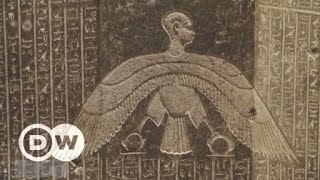 Hieroglyphen entschlüsseln mit künstlicher Intelligenz  DW English [upl. by Anikat]