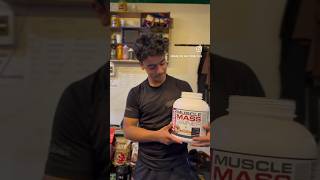 Opening labrada muscle mass gainer [upl. by Neetsuj782]