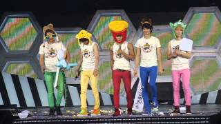 121208 SWC2 SG  SHINee bowing  Minho proposing to Key [upl. by Socin]