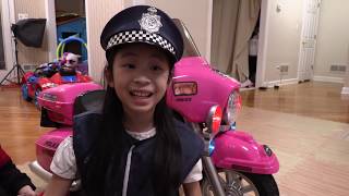 Pretend Play Police Lie Detector Helps Find the Truth [upl. by Eliathas]