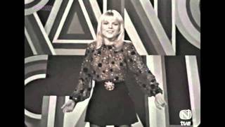 France Gall  Poupée de cire poupée de son TVE 1971 restaurée [upl. by Ecitnerp]