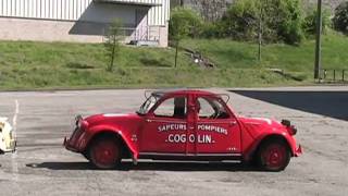 Citroen Cogolin 2CV Bicephale [upl. by Goff]