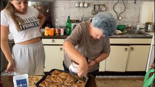 BABA UČI ANJU I DEDU KAKO SE PRAVI BAKLAVA najjači recept [upl. by Ydissac]