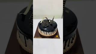 Chocolate drip cake design 😋 shorts ytshorts shortsfeed trending cake vairalvideo cake [upl. by Assirrak224]