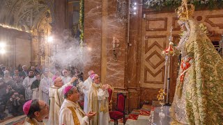 Ceremonia de entrega de la Rosa de Oro a la Stma Virgen de la Esperanza  Hermandad de la Macarena [upl. by Odilia120]