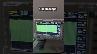 Oscilloscope capturing high frequency quadrature output signal oscilloscope engineering viral [upl. by Ennazzus]