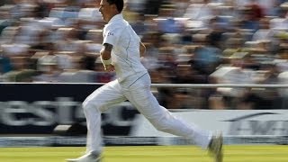 Dale Steyn Rips England Apart At Headingley [upl. by Enilehcim]