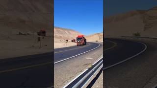 Hermosos traileres por la ruta de Vitor a Joya ArequipaPerú traileros camioneros ruteros [upl. by Sinne]