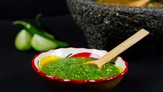 Salsa Verde Cruda con Cilantro [upl. by Goddart550]