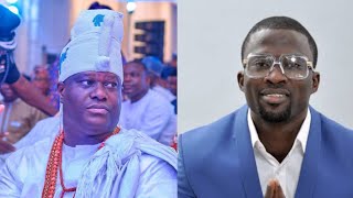 SULE ALAO MALAIKA SERENADES OONI OF IFE AND ALL HIS QUEENS AT THE PALACE [upl. by Yanttirb]