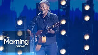 Grammy Awards 2024 Guitar used during iconic Tracy Chapman performance had Canadian roots [upl. by Norling]