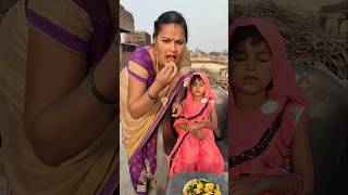 amayra ki sari Maggi mummy ne kha Li i funny youtubeshorts com [upl. by Spiers39]