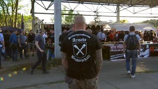 Cientos de neonazis celebran el cumpleaños de Hitler en el este de Alemania [upl. by Feledy]