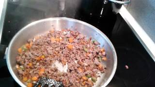 Bolognese selber machen  Bolognese Sauce machen  Rezept [upl. by Eiramesor472]