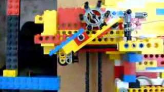 a lego technic free pendulum clock W5 detail 1 [upl. by Lovett985]