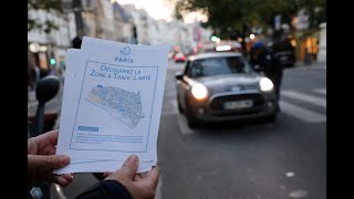 Paris Caradisiac a testé la Zone à trafic limité [upl. by Ramo21]