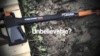 Fiskars Splitting Axe X25 vs Tank [upl. by Mckinney]