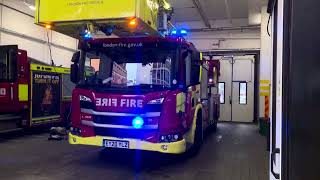 LFB  Soho  Turntable Ladder Blue Light Demo [upl. by Jeana520]