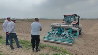 Dryland precise direct seeding and fertilizing by YongXiang seeder in Uzbekistan [upl. by Giwdul]