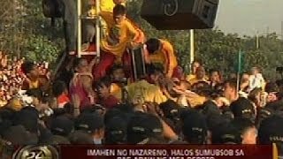 24 Oras Imahen ng Nazareno halos sumubsob sa pagapaw ng mga deboto [upl. by Nyleak]