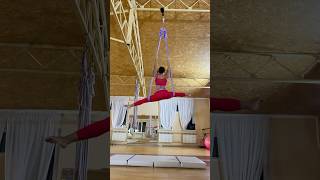 Somersault and split aerial gymnastics aerialhammock aerial aerialtutorials split aerialfit [upl. by Arimak618]