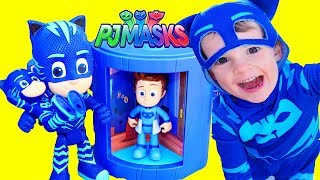 PJ Masks Disney Assistant Transforming Tower Toy Review [upl. by Belen]