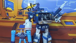 Generations Legacy United G1 Soundwave Review [upl. by Bigod]