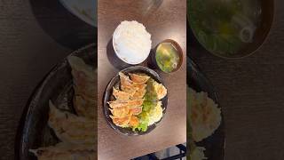 【堺市】餃子酒場 目茶食茶 本店にて 月曜日から木曜日の限定ランチ 餃子定食を頂きました 餃子専門店 南海堺駅近く 大阪グルメ／大阪ランチ／堺市グルメ／中華料理／居酒屋ランチ／ご飯大盛り／食べ歩き [upl. by Coray465]